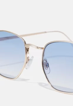 Pier One Unisex - Zonnebril - Light Blue 7 Pier One Unisex - Zonnebril - Light Blue -Pier One Verkoopwinkel 0cc7c833d02d49929210f35ae3c94d09 scaled