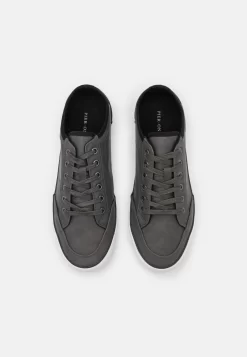 Pier One Sneakers Laag - Grey 9 Pier One Sneakers Laag - Grey -Pier One Verkoopwinkel 121b9e5dccd84e7482b811a5f0f11ce0 scaled