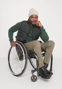 Pier One Bodywarmer - Black -Pier One Verkoopwinkel 336bb9182f0a4a37bec68dd5919004c6 scaled