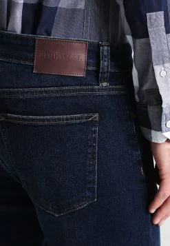 Pier One Basic - Straight Leg Jeans - Dark Blue Denim -Pier One Verkoopwinkel 7aa5df5983c44365808e18ddcad2589e