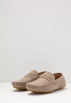 Pier One Unisex - Mocassins - Taupe 8 Pier One Unisex - Mocassins - Taupe -Pier One Verkoopwinkel 8db2ebcd0d58417e91782ba204cb2b61 scaled