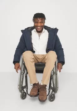 Pier One Vest - Off White -Pier One Verkoopwinkel 90d97e053d224200bd224084b6e217cc scaled