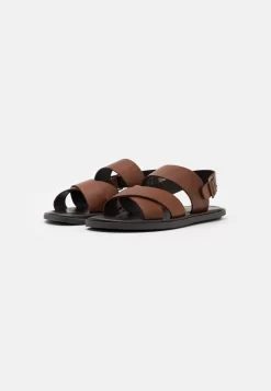 Pier One Unisex - Sandalen - Cognac -Pier One Verkoopwinkel 93d59b6c78964396a0134fb24776a5f7 scaled