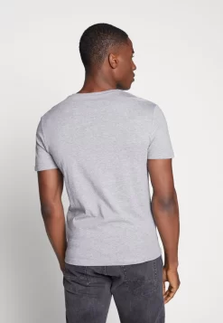 Pier One 3 Pack- T-Shirt Basic - Black, Grey, Green -Pier One Verkoopwinkel b3e2272097fd45d28e31884f564c0681 scaled