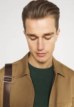 Pier One Basic Crewneck - Trui - Mottled Dark Green -Pier One Verkoopwinkel c4a75157027844b18a449c0bf30f39e5 scaled