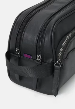 Pier One Toilettas - Black -Pier One Verkoopwinkel f533c08f73014507a19f0f1471b18552 scaled