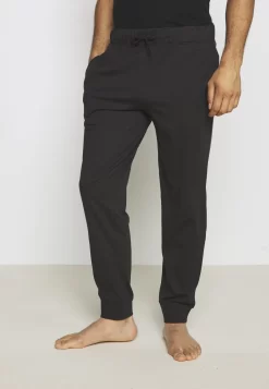 Pier One 2 Pack - Pyjamabroek - Black/Khaki -Pier One Verkoopwinkel fe5c2cc23c2e4fb890071d571c59f273 scaled